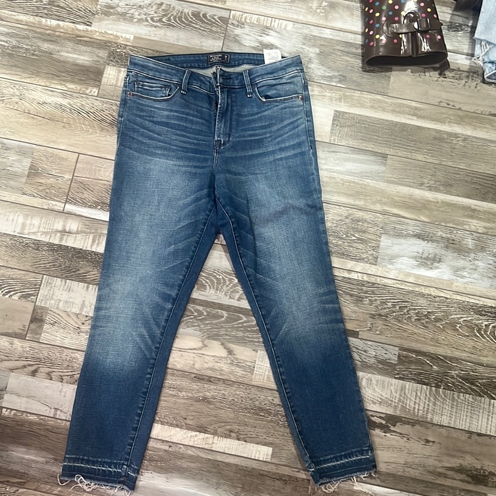 A&F